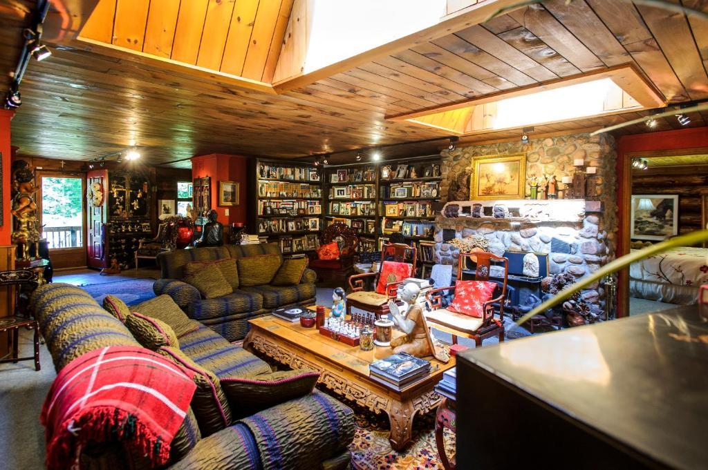 Shambhala Bed And Breakfast Buckhorn Dış mekan fotoğraf